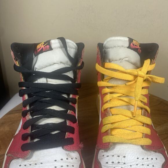 Jordan 1 Retro High Og Light Fusion Red Mens Size 11 Shoes Sneakers 555088-603 - Picture 6 of 10